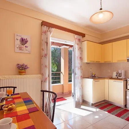 Pasiphae Holiday Apartments Контокали