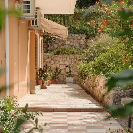 Pasiphae Holiday Apartments Apartment