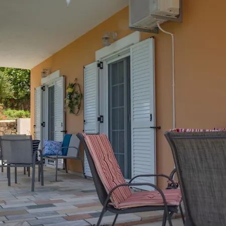 Pasiphae Holiday Apartments *