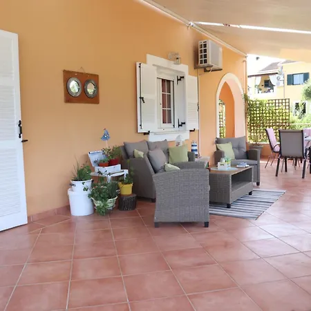 Pasiphae Holiday Apartments *