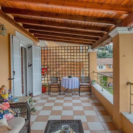 Pasiphae Holiday Apartments *
