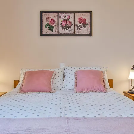 Pasiphae Apartament *