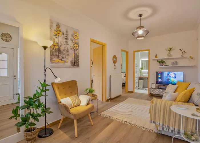 Pasiphae Holiday Apartments *