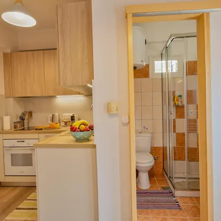 Pasiphae Holiday Apartments *